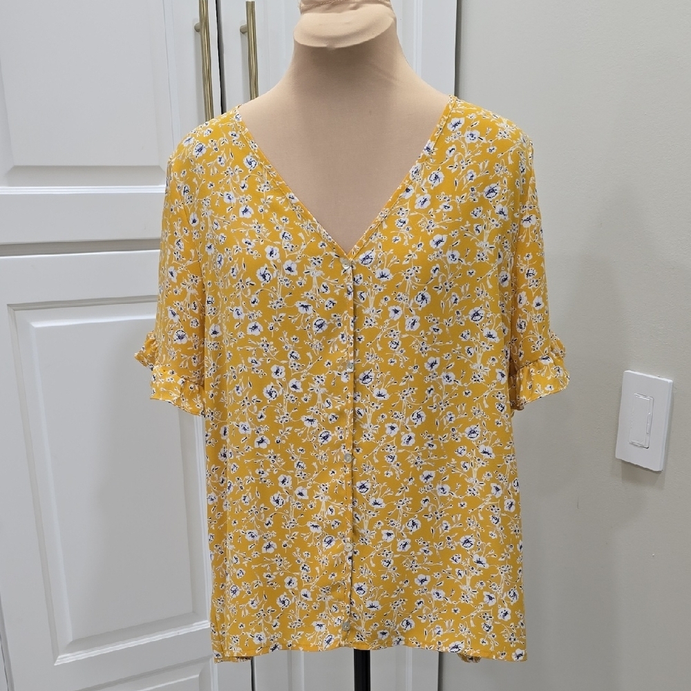 NWOT West Kei Yellow Flutter Sleeve Blouse